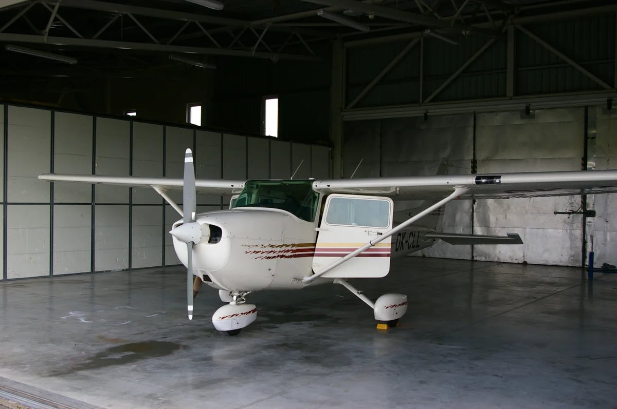 Upgrade Cessna 172P Skyhawk