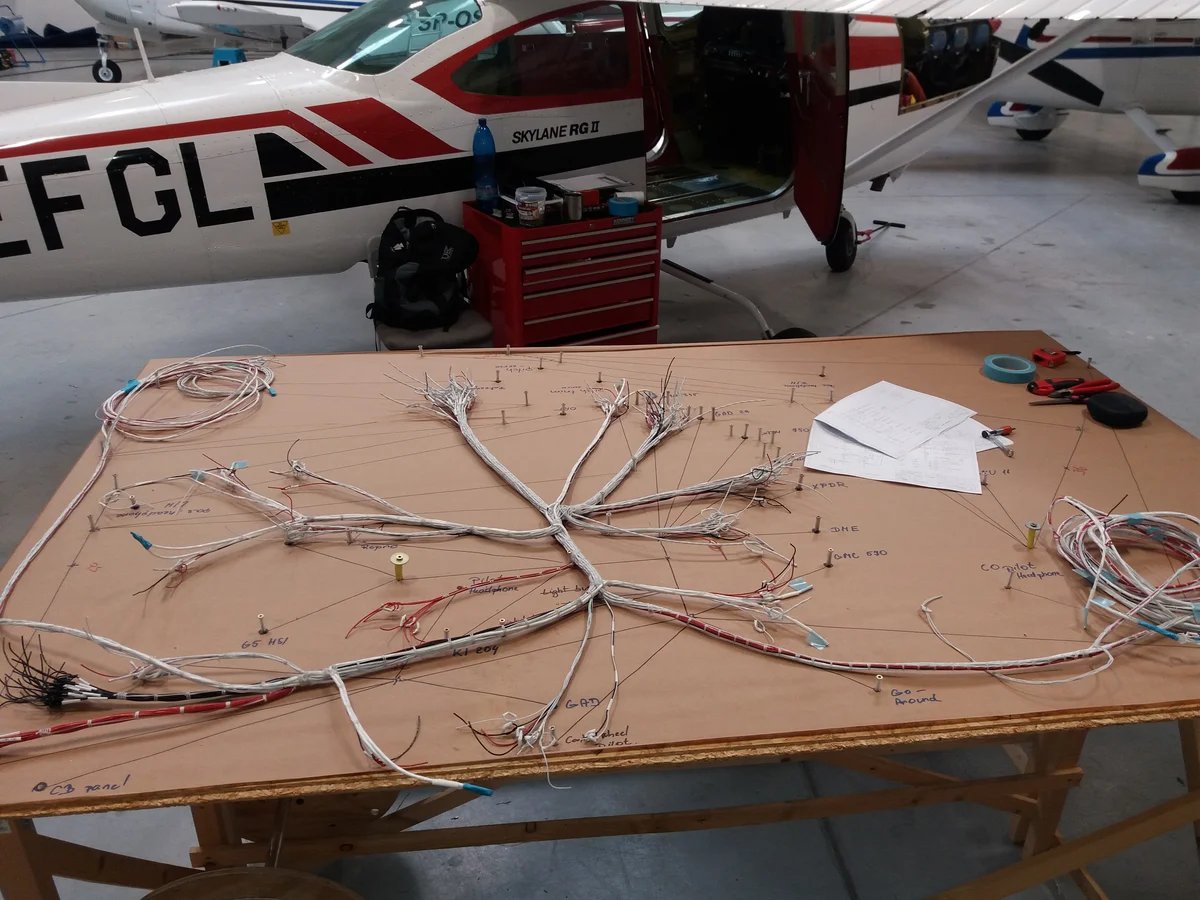 Upgrade Avionics Dashboard - Cessna Skylane