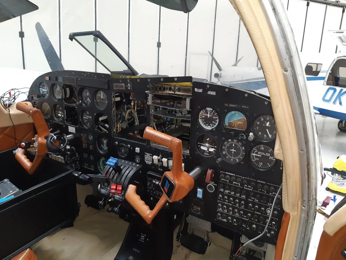 Upgrade Piper PA-34-220T Seneca III