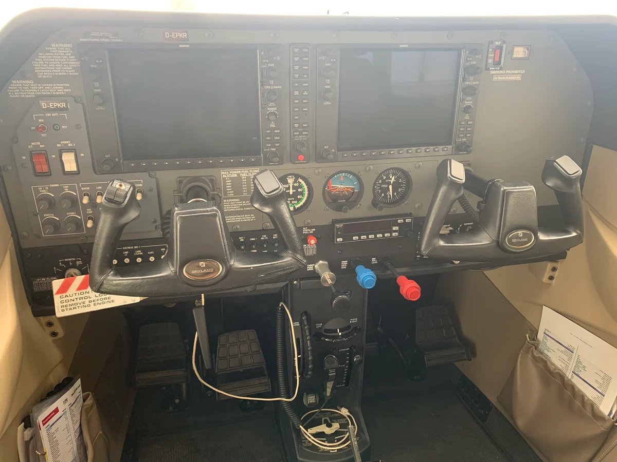 Upgrade Cessna 182Q Skylane