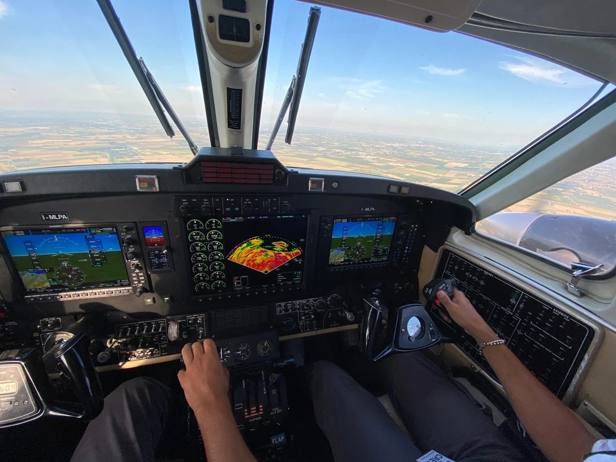 Cockpit Beechcraft Super King