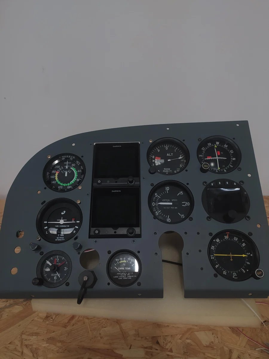 Upgrade Avionics Dashboard - Cessna Skylane
