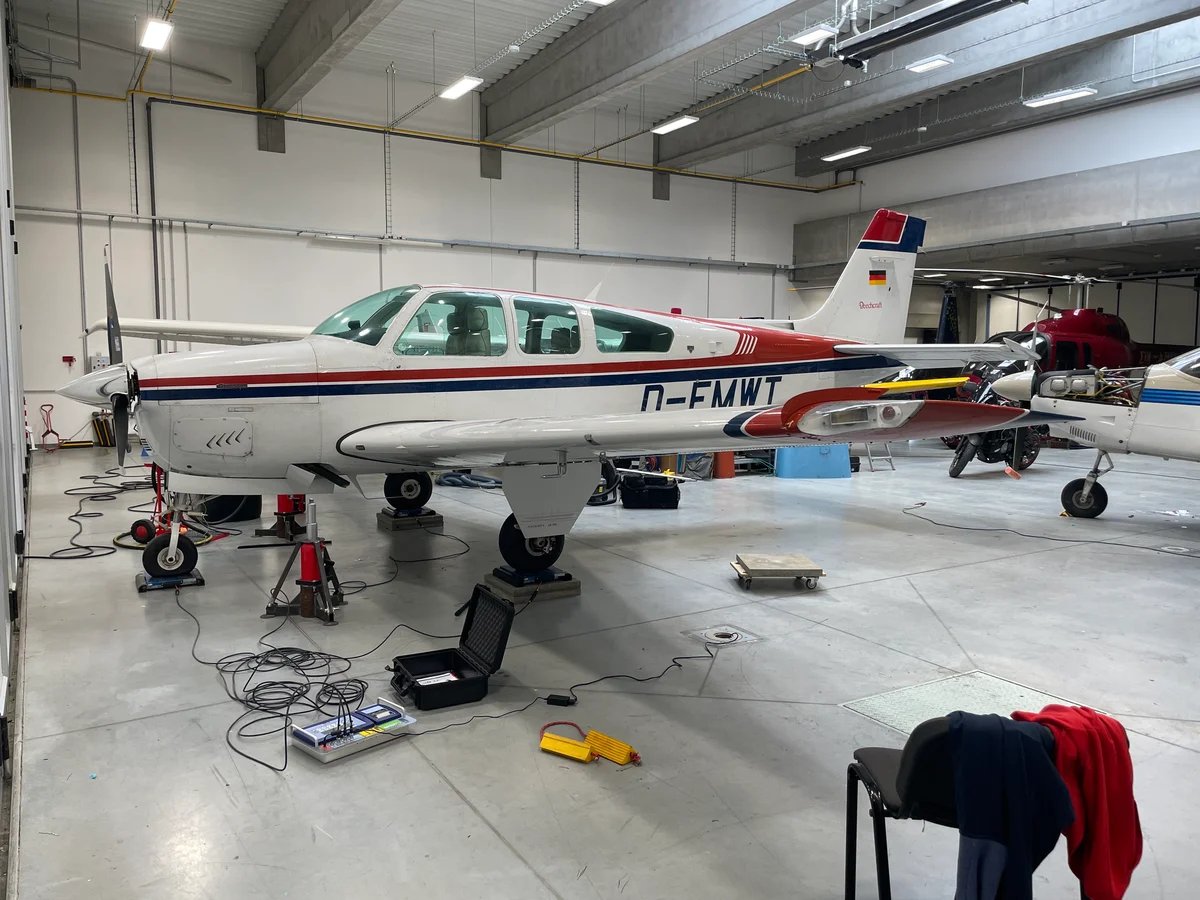 Upgrade Beech F33A Bonanza